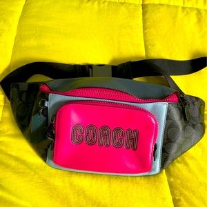 New Coach sporty Fanny pack !